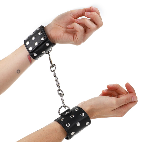 KINK WRIST RESTRAINT – kink - rankų apribojimai su sprendimu, pilni kalvos juodi, reguliuojami 19-24 cm x 5.5 cm