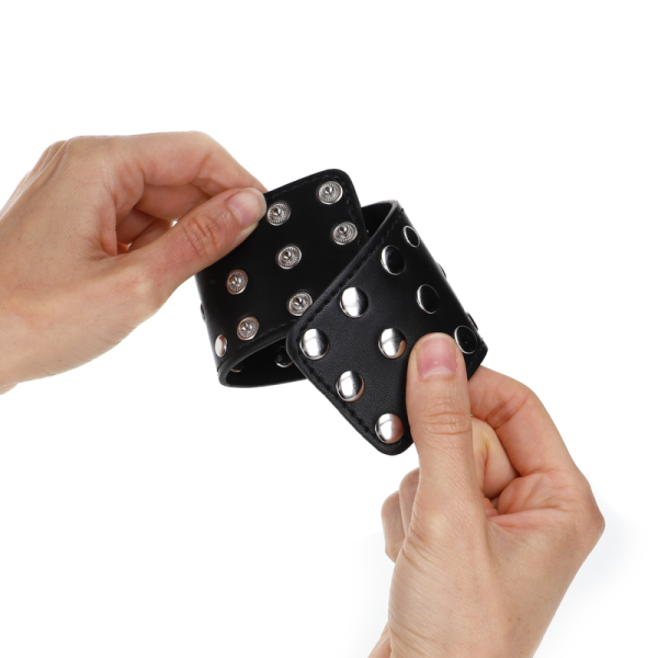 KINK WRIST RESTRAINT – kink - rankų apribojimai su sprendimu, pilni kalvos juodi, reguliuojami 19-24 cm x 5.5 cm - Image 2