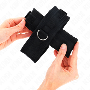 KINK WRIST RESTRAINT – kink - kryžminiai ankletai juodi 34 x 5.5 cm
